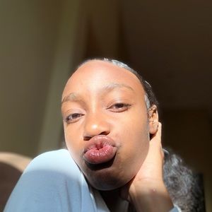 Meet your Posher, Imani